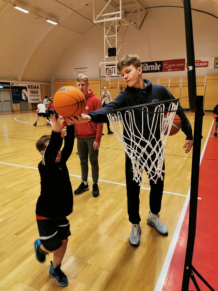 Mint Media og Gimle Basket samarbeider om et bedre aktivitetstilbud for barn!
