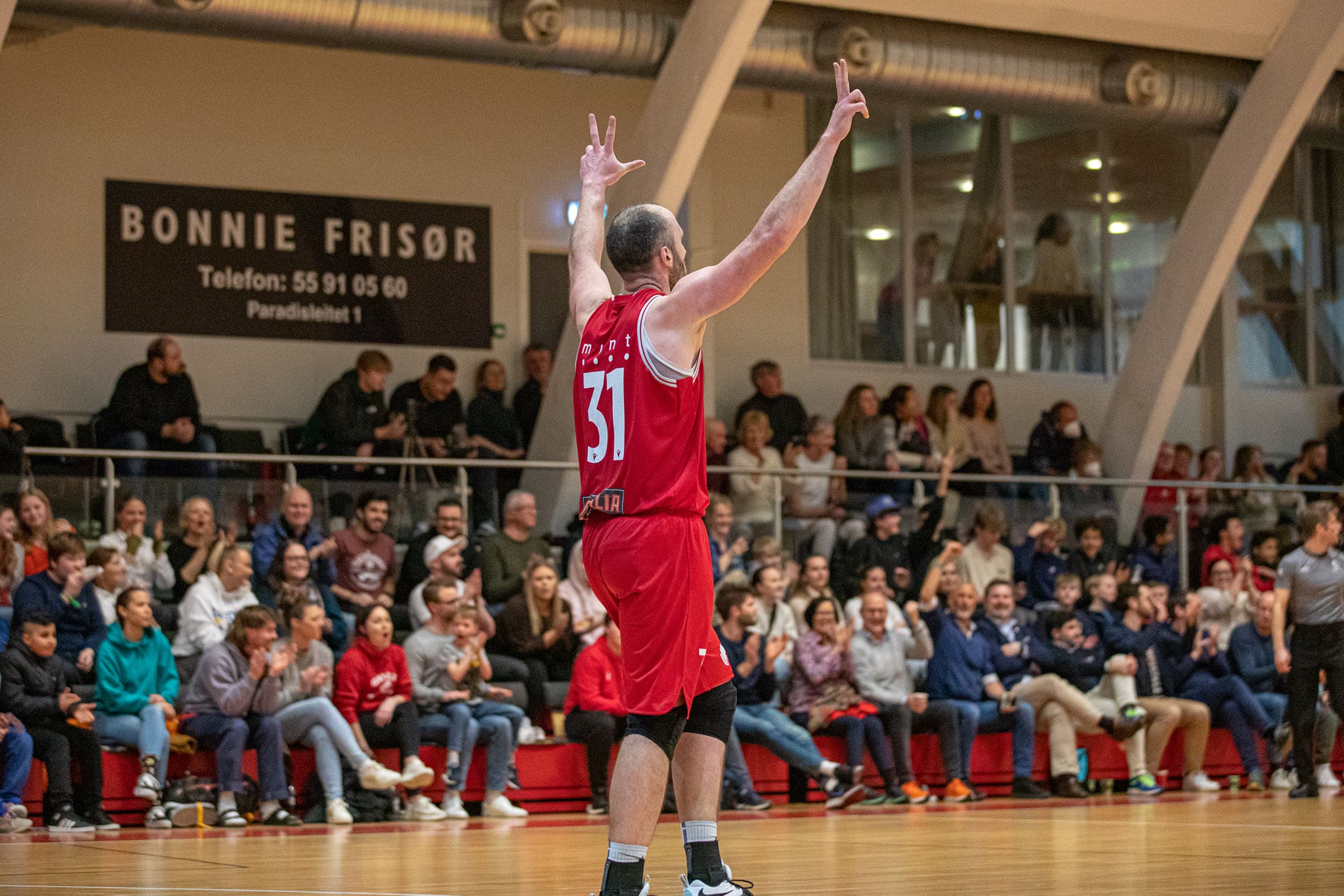 Mint Media og Gimle Basket – På lag for et bedre nærmiljø